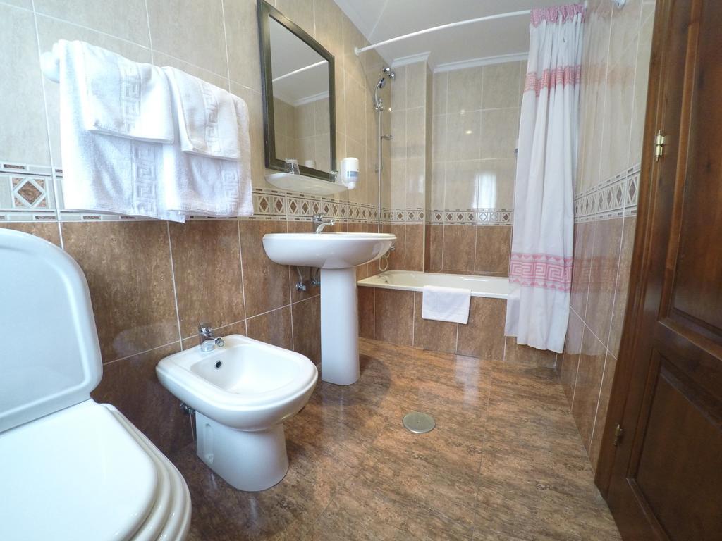 Hotel Alonso Llanes Dış mekan fotoğraf